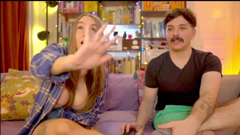 Vivian  Clark online show from 7, 3, 2025