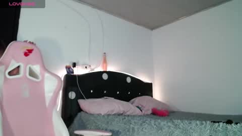 Snapshot of tati_g chatting on 21, 12, 2024 Tati Garcia online show from 21, 12, 2024