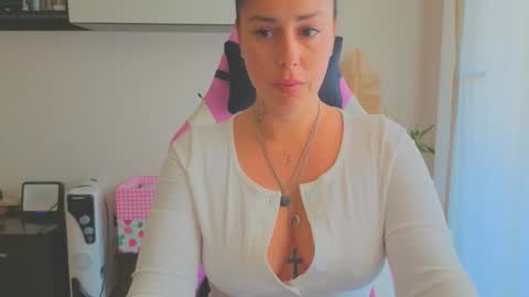 tatiana2224 online show from 5, 2, 2026