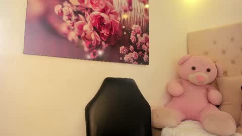 tatikanyx online show from 18, 7, 2026