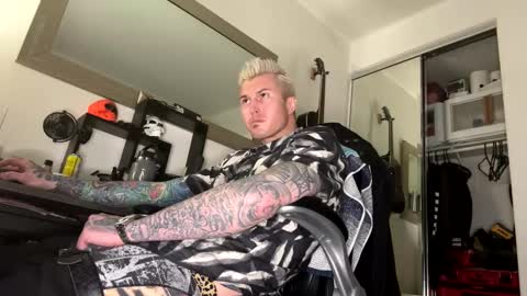 tattednblonde online show from 22, 1, 2025