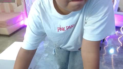 Snapshot of tatti_tay chatting on 8, 3, 2026 tatis online show from 8, 3, 2026