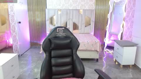 Snapshot of tatti_tay chatting on 16, 3, 2026 tatis online show from 16, 3, 2026