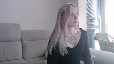 Snapshot of tattoobbgirl chatting on 16, 12, 2025 tattoobbgirl online show from 16, 12, 2025