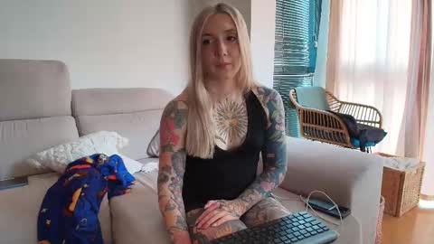 Snapshot of tattoobbgirl chatting on 25, 2, 2026 tattoobbgirl online show from 25, 2, 2026