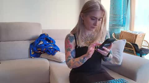 Snapshot of tattoobbgirl chatting on 23, 3, 2026 tattoobbgirl online show from 23, 3, 2026