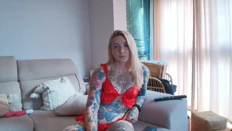 tattoobbgirl online show from 29, 4, 2026