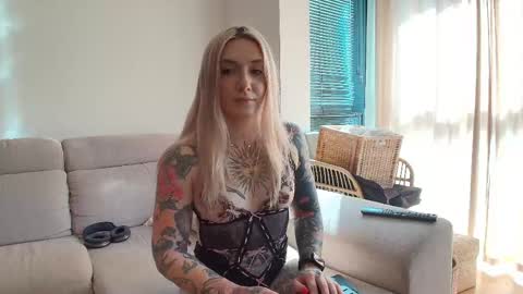 tattoobbgirl online show from 6, 5, 2026