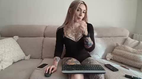 tattoobbgirl online show from 29, 6, 2026