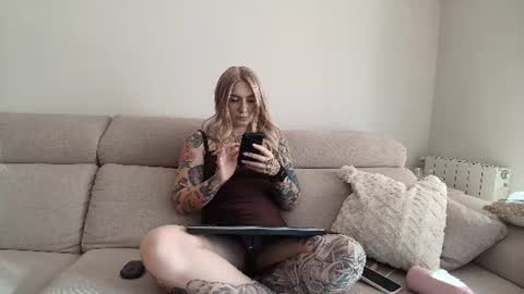 tattoobbgirl online show from 8, 7, 2026