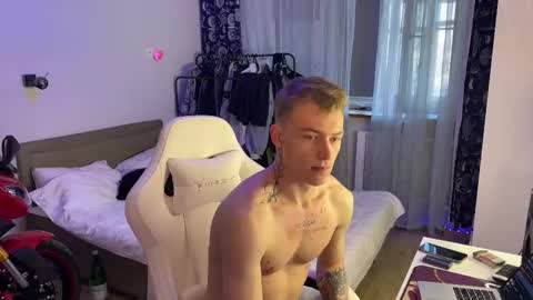 Alex but u can call me Theo online show from 15, 3, 2026