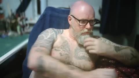 Tattooeddilf 01 online show from 29, 9, 2025