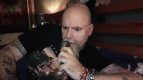 Tattooeddilf 01 online show from 19, 12, 2025