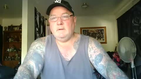 tattzsexy online show from 8, 3, 2026