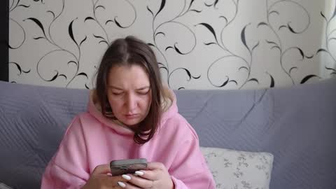 Snapshot of taxxxu chatting on 9, 2, 2026 Diana online show from 9, 2, 2026