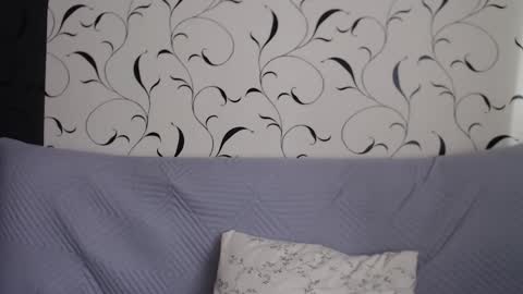 Snapshot of taxxxu chatting on 14, 2, 2026 Diana online show from 14, 2, 2026