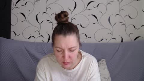 Snapshot of taxxxu chatting on 19, 2, 2026 Diana online show from 19, 2, 2026