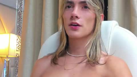 tayler_swift1 online show from 5, 2, 2025