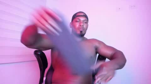 Snapshot of tayler_waka chatting on 8, 12, 2024 Tyler online show from 8, 12, 2024