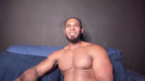 Snapshot of tayler_waka chatting on 12, 10, 2025 Tyler online show from 12, 10, 2025