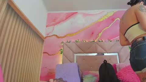 Snapshot of taylor__cooper_ chatting on 2, 7, 2026 Sarah online show from 2, 7, 2026