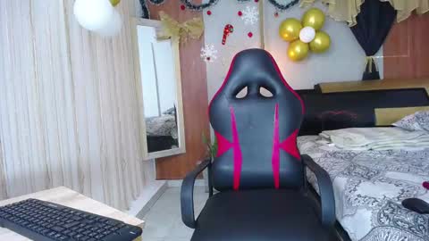 taylor_collins_2 online show from 12, 11, 2025
