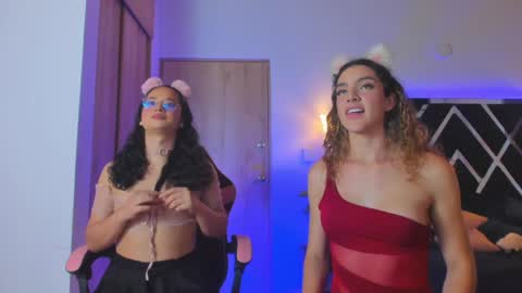 Taylor Sanz online show from 4, 6, 2026