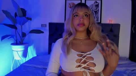 Taylor  online show from 12, 11, 2025