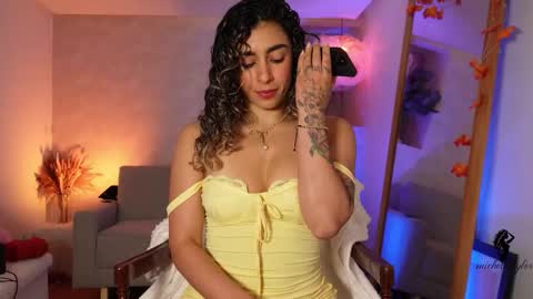 Snapshot of taylormich1 chatting on 8, 10, 2025 taylormichell online show from 8, 10, 2025