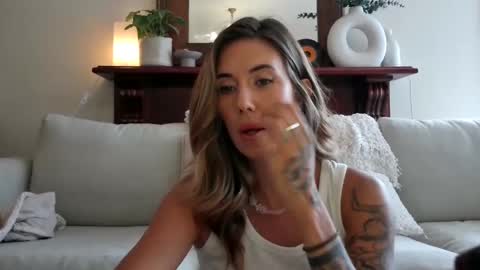 Taylor online show from 28, 1, 2025