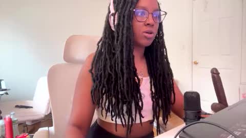 Snapshot of taylorsosweets chatting on 22, 5, 2026 Taylor online show from 22, 5, 2026