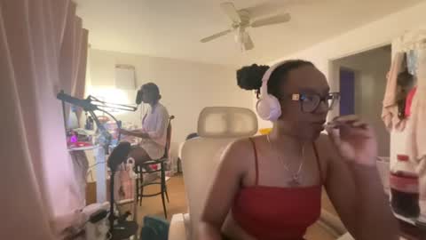 Snapshot of taylorsosweets chatting on 9, 8, 2026 Taylor online show from 9, 8, 2026