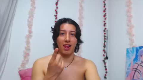 Taylorsweet1111 online show from 24, 4, 2026