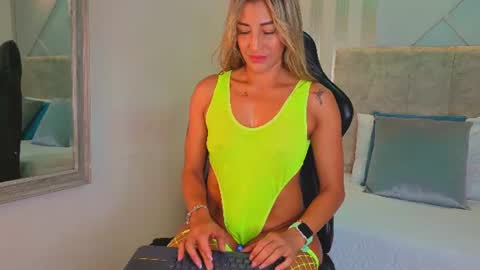 Snapshot of tayra_pradit chatting on 28, 7, 2026 tayra online show from 28, 7, 2026