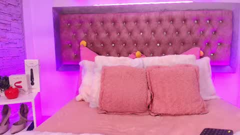 Sofia online show from 4, 11, 2025