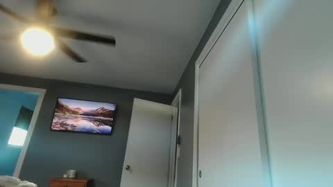 Tbiz82 online show from 22, 2, 2025