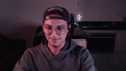 Snapshot of te0__0 chatting on 19, 2, 2025 Teo independent model online show from 19, 2, 2025