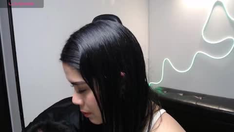 DYNAMITE DUO69 online show from 11, 2, 2025