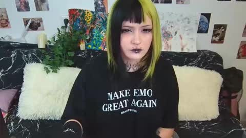 Snapshot of technical_face_powder_error chatting on 12, 11, 2025 technical_face_powder_error online show from 12, 11, 2025