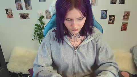 Snapshot of technical_face_powder_error chatting on 21, 11, 2025 technical_face_powder_error online show from 21, 11, 2025