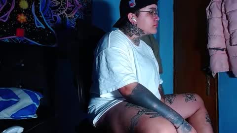 Charlee He online show from 5, 2, 2026