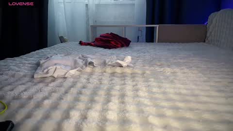 Mary     X TechnoElfff  INST    fansly kissmary online show from 4, 3, 2025