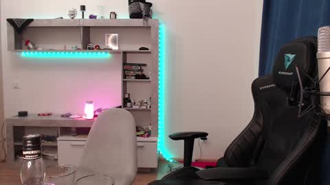 Teddy online show from 15, 12, 2024