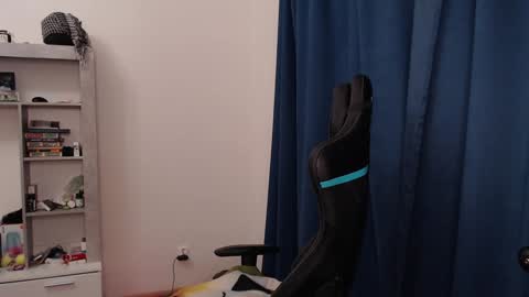 Teddy online show from 4, 2, 2025