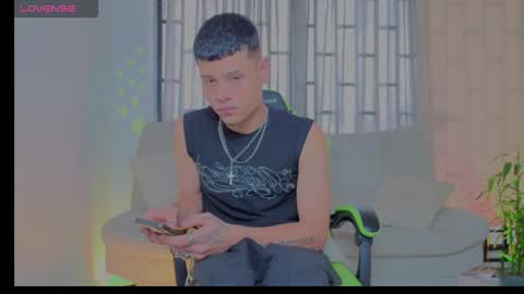 Snapshot of teeenagefeverr chatting on 22, 10, 2025 teeenagefeverr online show from 22, 10, 2025