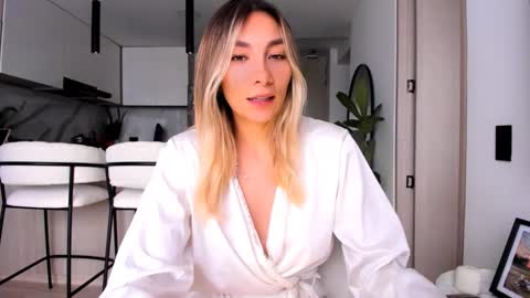 Amy No penetration Virgiin giirl online show from 25, 2, 2025