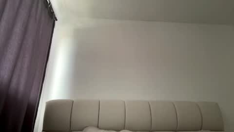 Amy No penetration Virgiin giirl online show from 30, 4, 2026