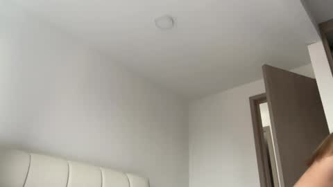 Amy No penetration Virgiin giirl online show from 6, 5, 2026