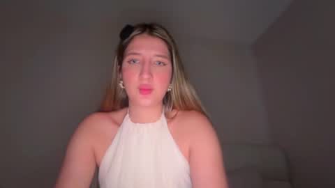 Amy No penetration Virgiin giirl online show from 27, 7, 2026