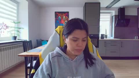 Snapshot of tell_me_goddess chatting on 18, 11, 2025 Amazing SALOME online show from 18, 11, 2025